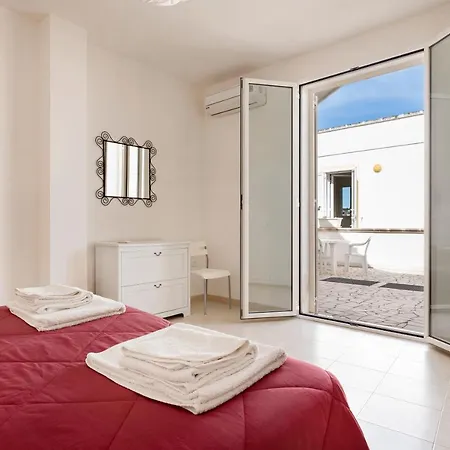 Bellevue Aparthotel 4*